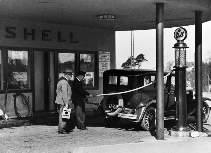 päivän huoltoasema: helsingin töölöntorin shell 1930-luvulla