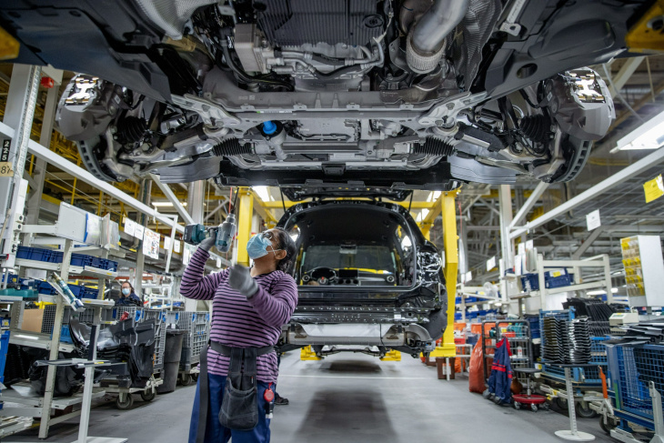 valmet automotiven autotuotanto vähenee uudenkaupungin tehtaalla, sopeutustarve enintään 630 työpaikkaa