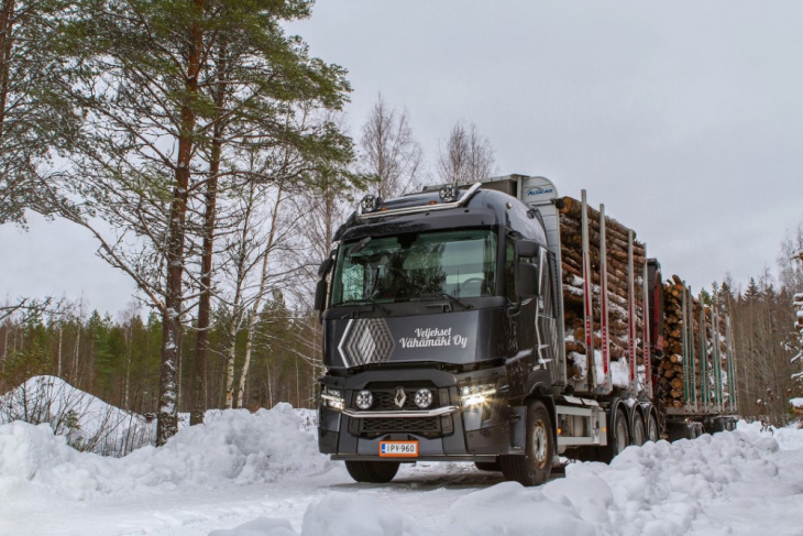 renault trucks c-sarjan puuautoon parissa kuukaudessa 35 000 kilometriä mittariin