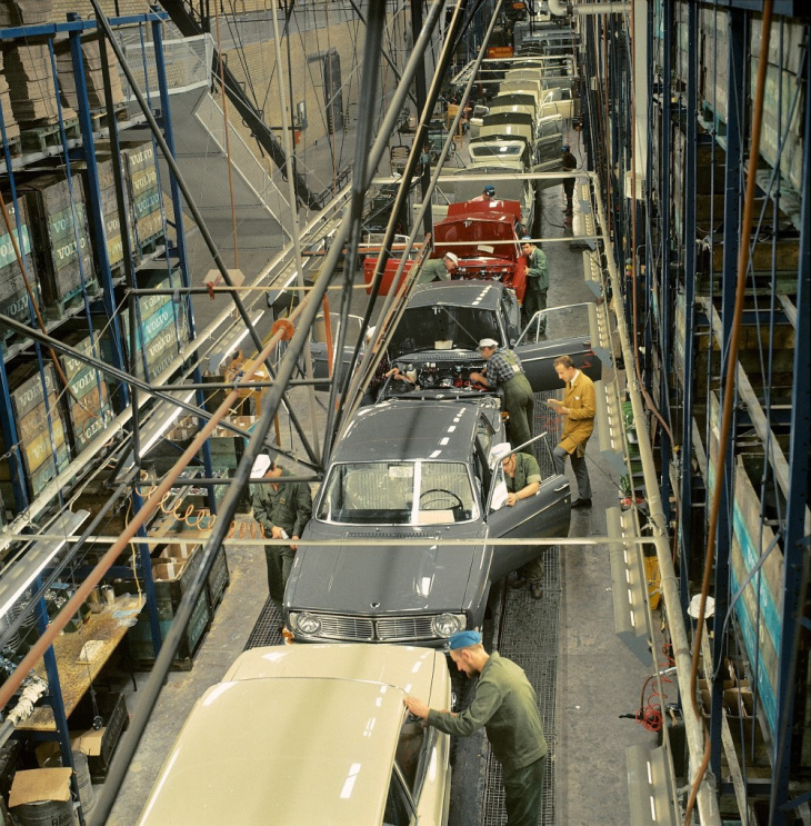 amazon, päivän museoauto: volvon ensimmäinen miljoonaluokkaan noussut malli