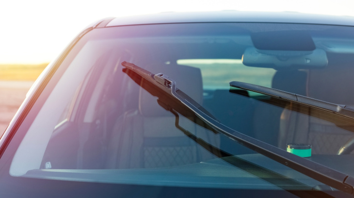 auton lisätarvikkeissa voi piillä suuri turvallisuusriski - katso, miten asennat ne oikein